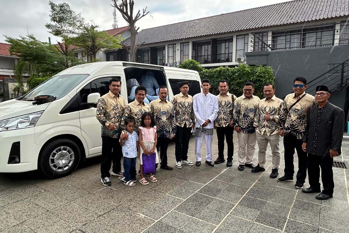Sewa Hiace Pondok Jaya