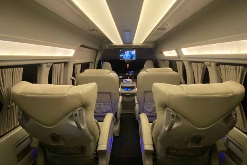 Sewa Hiace Luxury Bogor