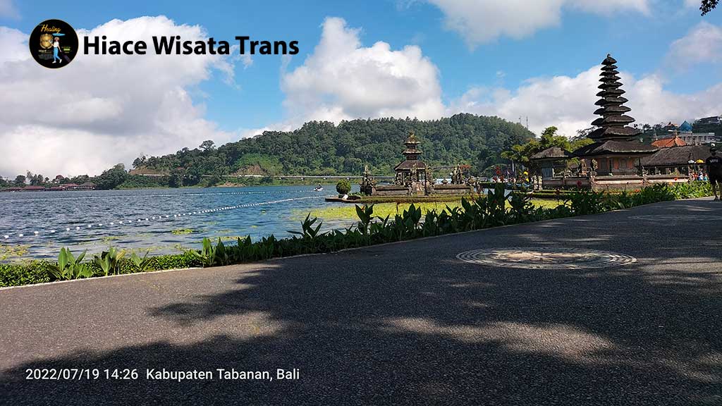 Sewa Hiace Jakarta Bali