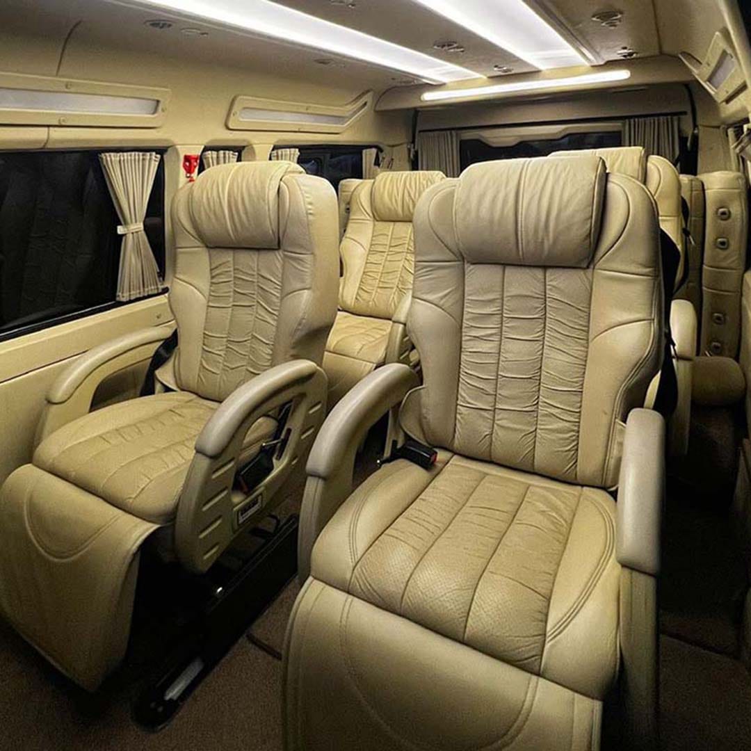 Sewa Hiace Luxury Bogor