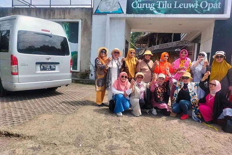 Sewa Hiace Caringin Bogor